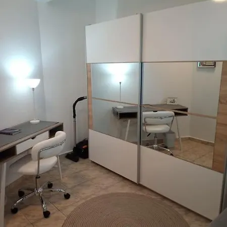 Cathedral Location Apartment